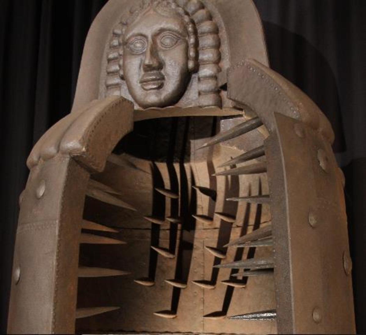 top-10-worst-medieval-torture-devices.jpg