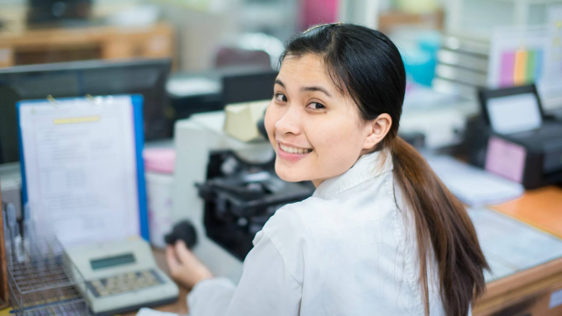 What Do Lab Techs Do: Essential Roles and Career Insights